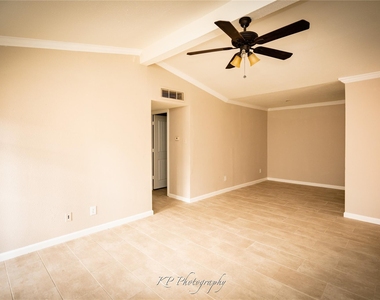 12500 Sandpiper Drive - Photo Thumbnail 3
