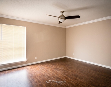 12500 Sandpiper Drive - Photo Thumbnail 4