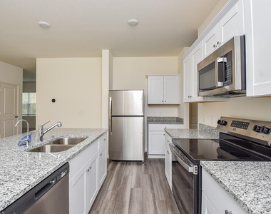 3603 Admiralty Drive - Photo Thumbnail 3