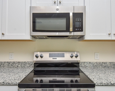 3603 Admiralty Drive - Photo Thumbnail 18