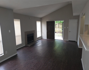 7200 W T C Jester Boulevard - Photo Thumbnail 5