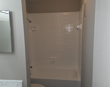 7200 W T C Jester Boulevard - Photo Thumbnail 9