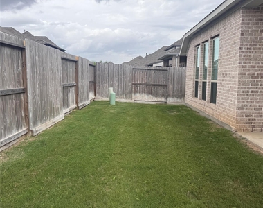 26111 Polaris Rise Ln - Photo Thumbnail 28
