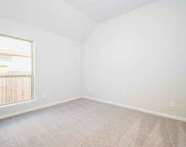 26111 Polaris Rise Ln - Photo Thumbnail 12