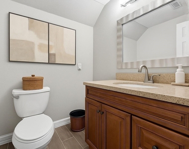 6019 Winsome Lane - Photo Thumbnail 10