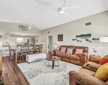 21600 Zachary Drive - Photo Thumbnail 5