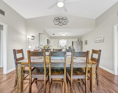 21600 Zachary Drive - Photo Thumbnail 9