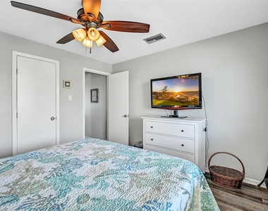 21600 Zachary Drive - Photo Thumbnail 28
