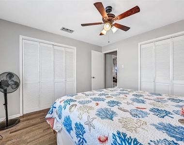21600 Zachary Drive - Photo Thumbnail 24