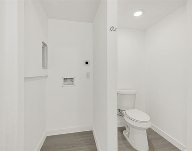 6620 Lawndale Street - Photo Thumbnail 4