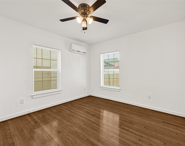 6620 Lawndale Street - Photo Thumbnail 5