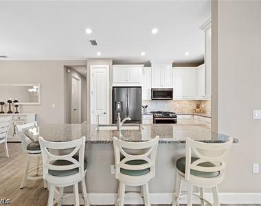 15155 Tolmino Street - Photo Thumbnail 12