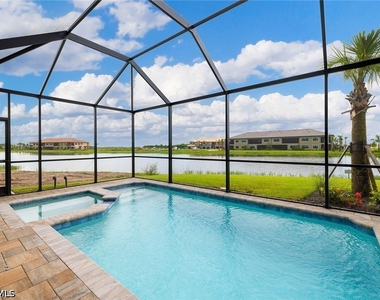 15155 Tolmino Street - Photo Thumbnail 27