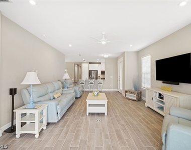 15155 Tolmino Street - Photo Thumbnail 6