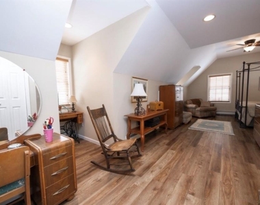 64 Hilltop - Photo Thumbnail 25