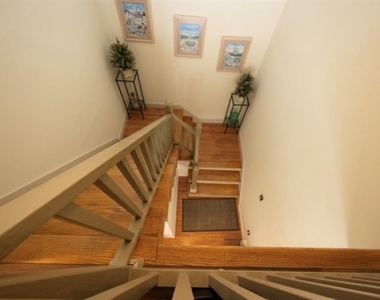 64 Hilltop - Photo Thumbnail 19