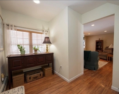 64 Hilltop - Photo Thumbnail 3