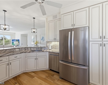 7687 Pebble Creek Circle - Photo Thumbnail 8