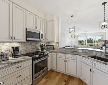 7687 Pebble Creek Circle - Photo Thumbnail 7