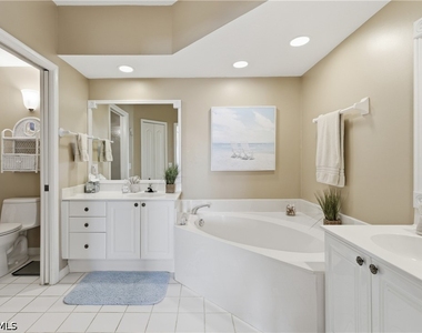 7687 Pebble Creek Circle - Photo Thumbnail 13