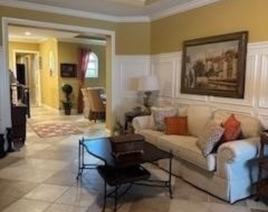 9225 Museo Circle Sw - Photo Thumbnail 11