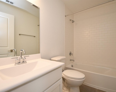 2209 Via Laura Lane - Photo Thumbnail 35