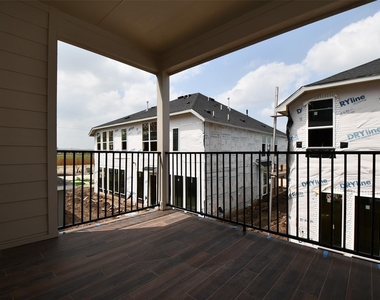 2209 Via Laura Lane - Photo Thumbnail 14