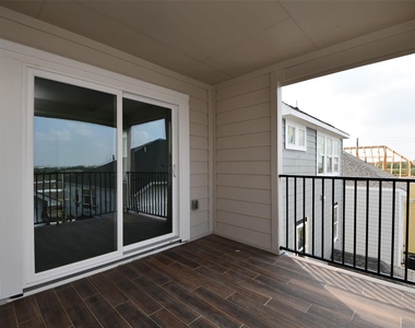 2209 Via Laura Lane - Photo Thumbnail 21