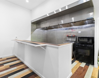 327 S Robb Street - Photo Thumbnail 10