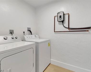 4525 Fluvia Avenue - Photo Thumbnail 23