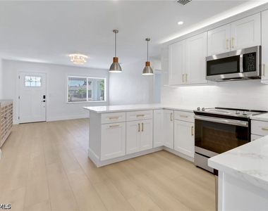 4525 Fluvia Avenue - Photo Thumbnail 8