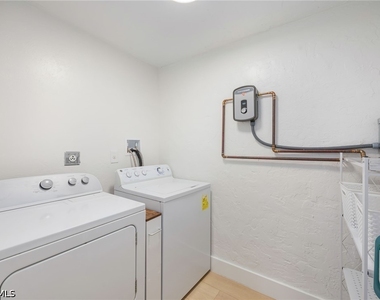 4525 Fluvia Avenue - Photo Thumbnail 21