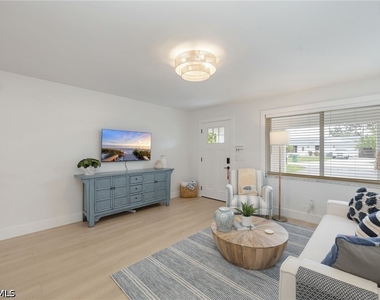 4525 Fluvia Avenue - Photo Thumbnail 7
