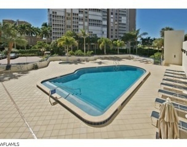 4451 Gulf Shore Boulevard N - Photo Thumbnail 1