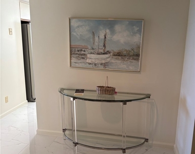 4451 Gulf Shore Boulevard N - Photo Thumbnail 11