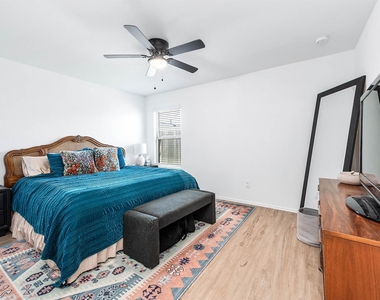 24114 Wandering Brook Drive - Photo Thumbnail 13