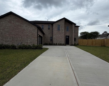 2623 Liguria Street - Photo Thumbnail 3