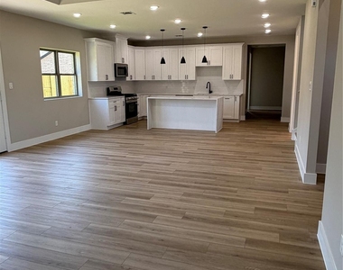 2623 Liguria Street - Photo Thumbnail 7