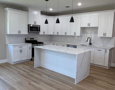 2623 Liguria Street - Photo Thumbnail 6