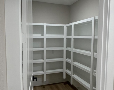 2623 Liguria Street - Photo Thumbnail 8