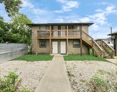 706 Harris Avenue - Photo Thumbnail 1