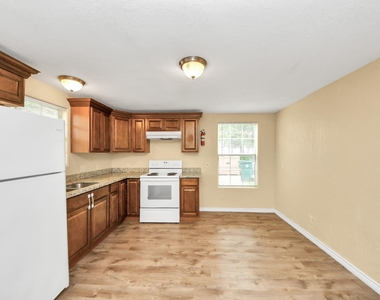 706 Harris Avenue - Photo Thumbnail 4