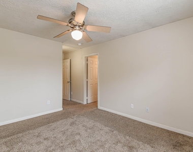 213 Foster Street - Photo Thumbnail 20