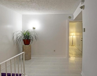 5215 Arboles Drive - Photo Thumbnail 4