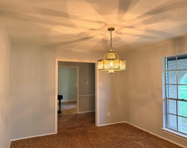 2314 Roman Forest Boulevard - Photo Thumbnail 5
