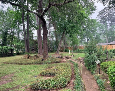2314 Roman Forest Boulevard - Photo Thumbnail 6