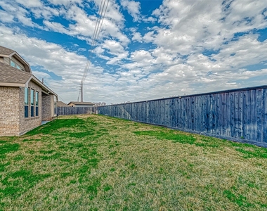 1003 Grey Dusk Court - Photo Thumbnail 39