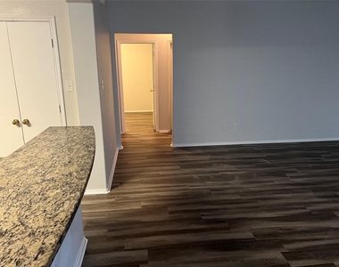 1907 Cold River Drive - Photo Thumbnail 10