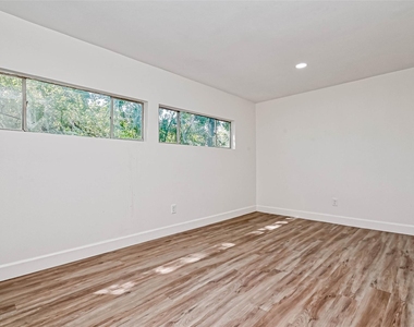 5609 Denmark Street - Photo Thumbnail 9
