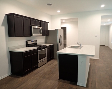 14962 Cypress Hollow Drivee - Photo Thumbnail 8